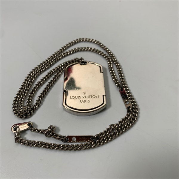 Vòng cổ miếng LV +