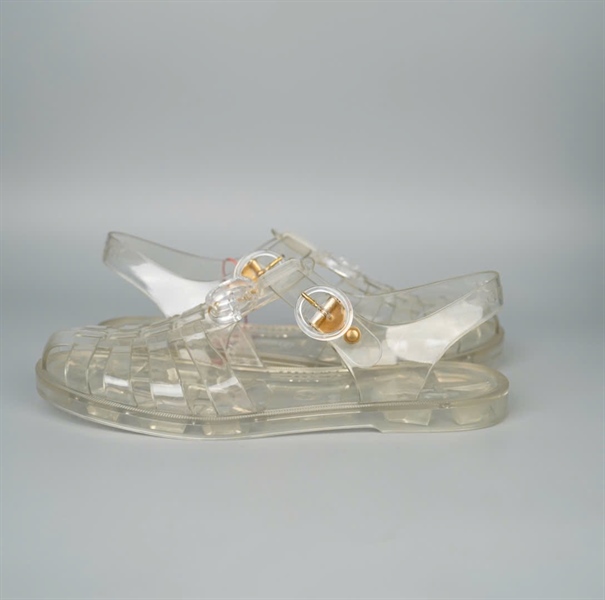 Giày GG trắng trong sz41 KG+