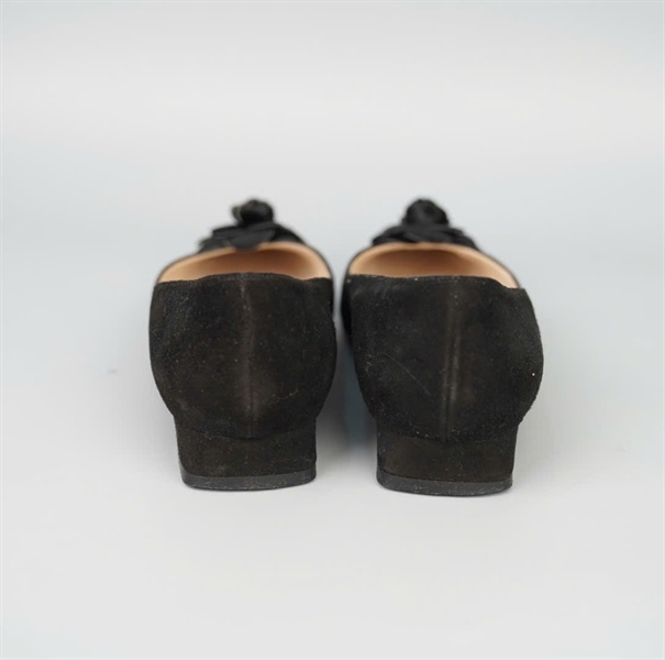 Giày Chanel đen hoa trà sz36 cao 3p KG+