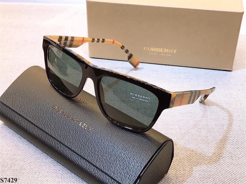 Kính Burberry KG+