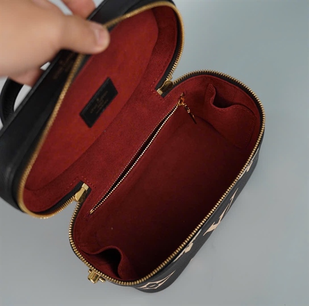 Túi LV vanity hoa trắng nền đen sz18 +