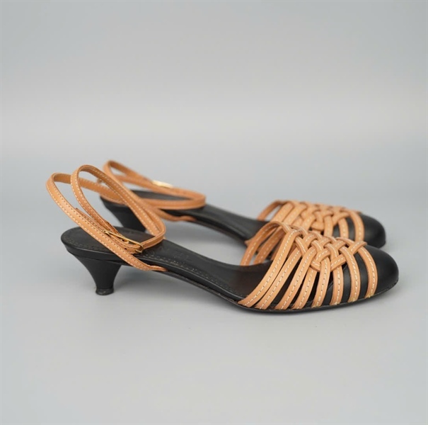 Giày Chanel màu nâu sz36 cao 4p KG+