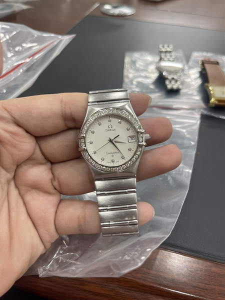 Đồng hồ Omega bạc viền đính đá KG+ (56832641)