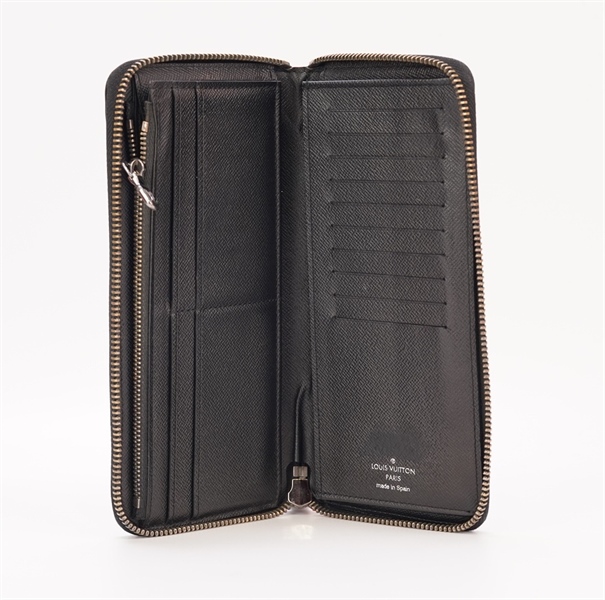 Ví dài LV hoa nâu đen khoá bạc size 20cm +