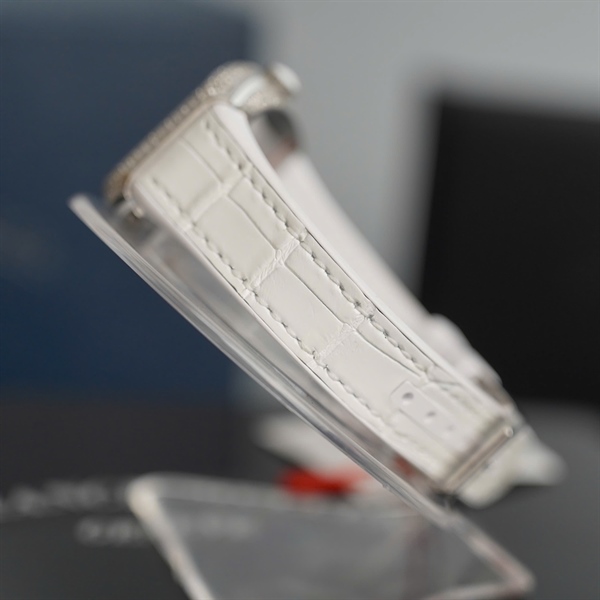 Đồng hồ Franck Muller trắng full kim 2356 (HC)+