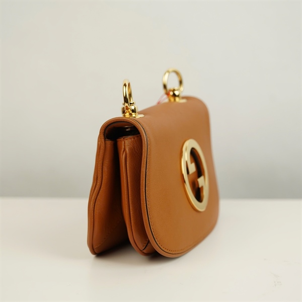 Túi GG đeo chéo nâu kèm 2strap (G038024772) sz21 KG+