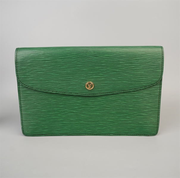 Túi LV Clutch vân xanh lá sz27 +