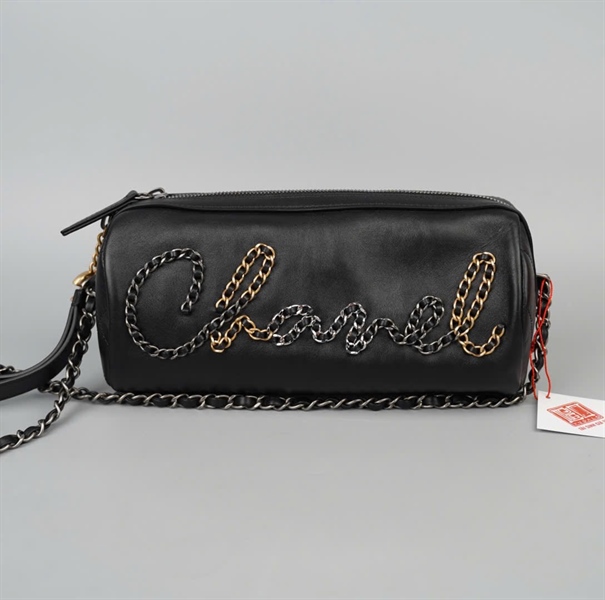 Túi Chanel đeo chéo đen logo quấn xích (29881492) sz23 +