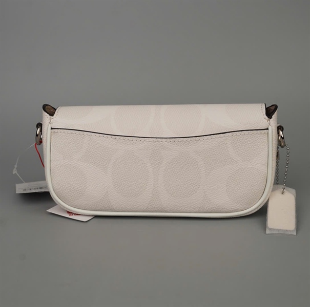 Túi Coach chữ trắng sz20 +