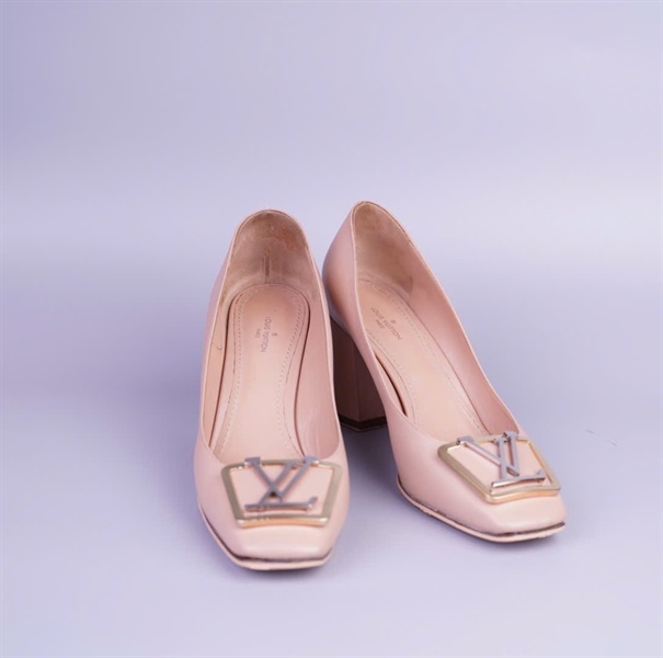 Giày LV màu nude cao 7p sz 38 KG+