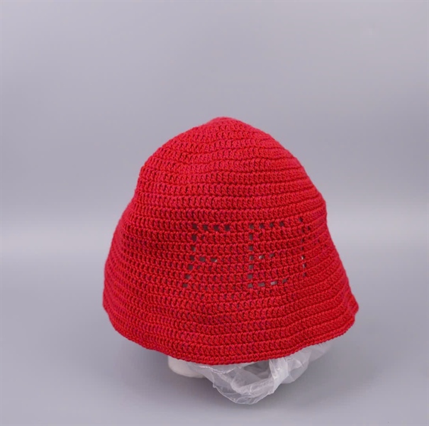 Nón Fendi len đỏ KG +