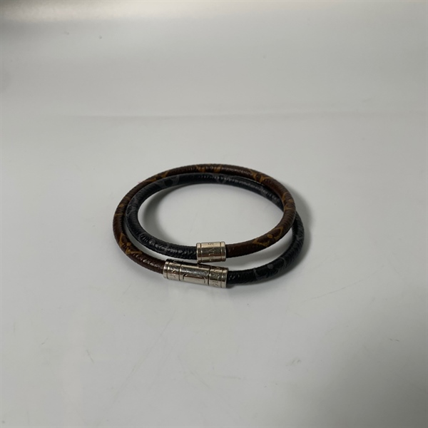 Vòng xoắn LV +