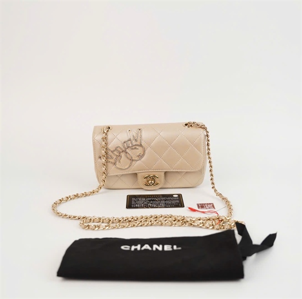 Túi Chanel Pre- Owned (23542172) màu be tai thỏ sz16 +