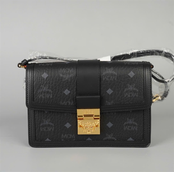 Túi MCM đen sz22 KG+