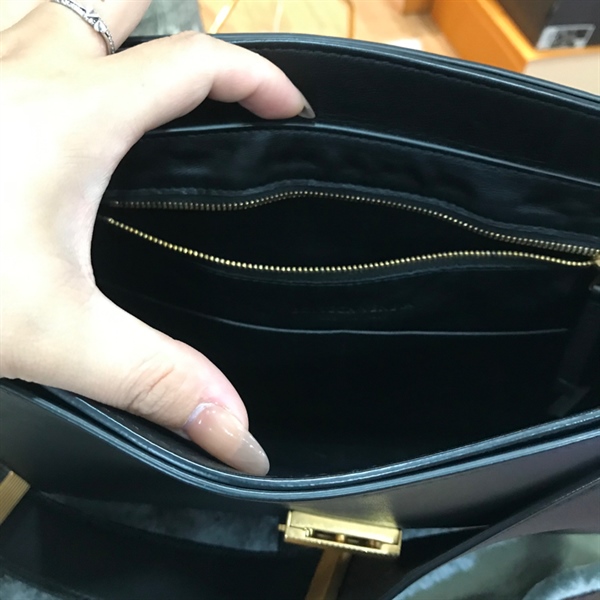 Túi tap da Bottega Veneta đen +