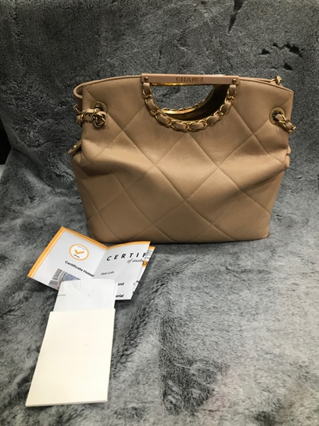 Túi Chanel màu nude KG+