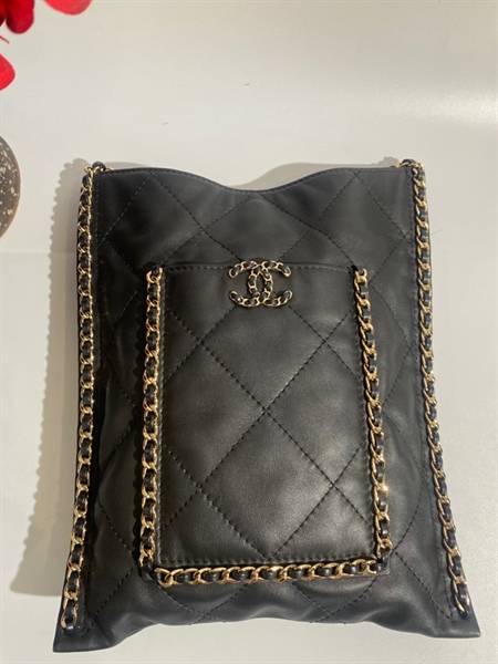 Túi Chanel viền xích +