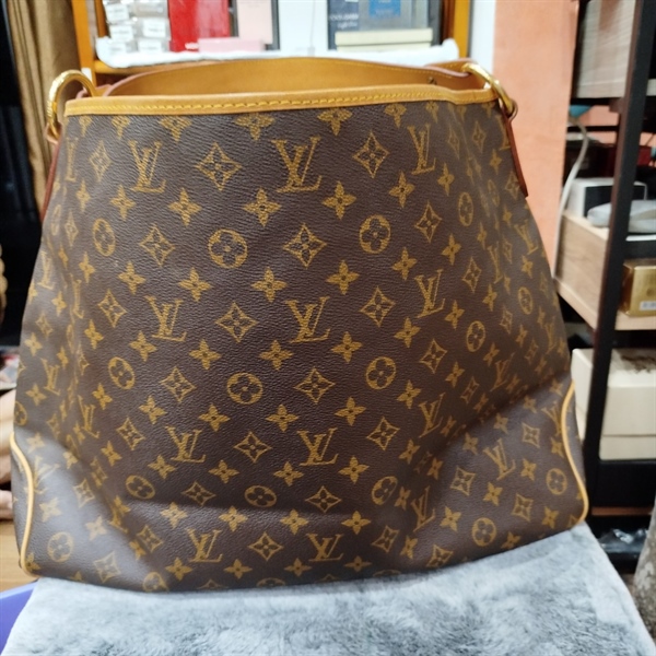 Túi LV hoa nây 2 zip trước 56cm ++