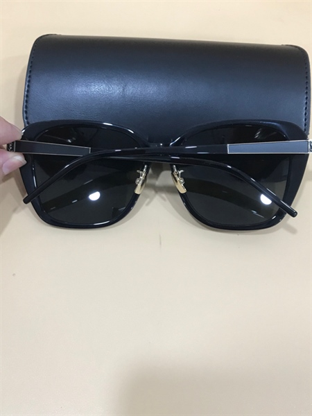 Kính YSL đen KG+