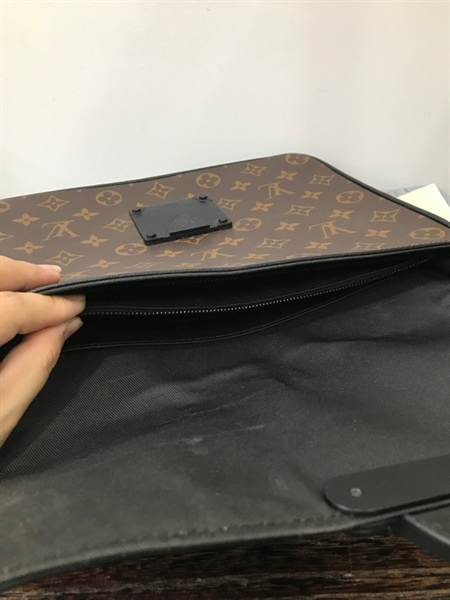 Túi LV KHóa Đen KG+