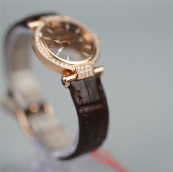 Đồng hồ Chopard mặt nâu viền đá dây nâu (1781680) (HC) KG+