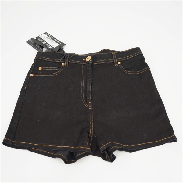 Quần Versace short đen KG +