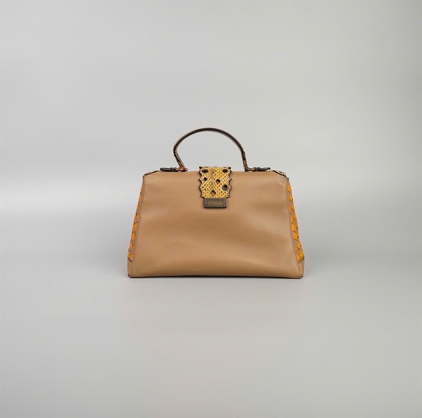 Túi xách Bottega da rắn nâu vàng +