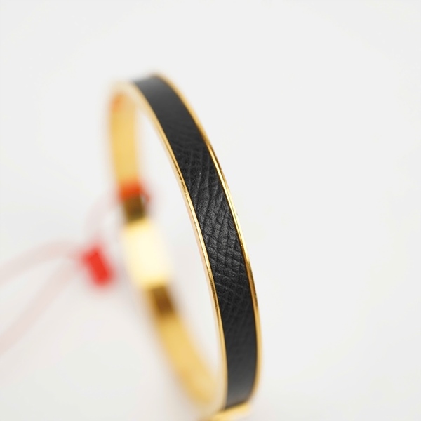 Vòng tay LV đen có ổ khóa KG+