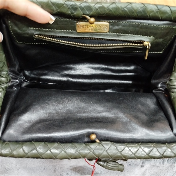 Túi Bottega đan xanh rêu +