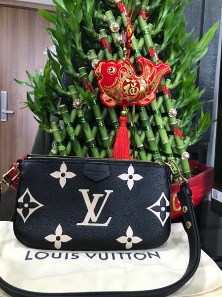 Túi LV Đen Hoa Trắng 25Cm+
