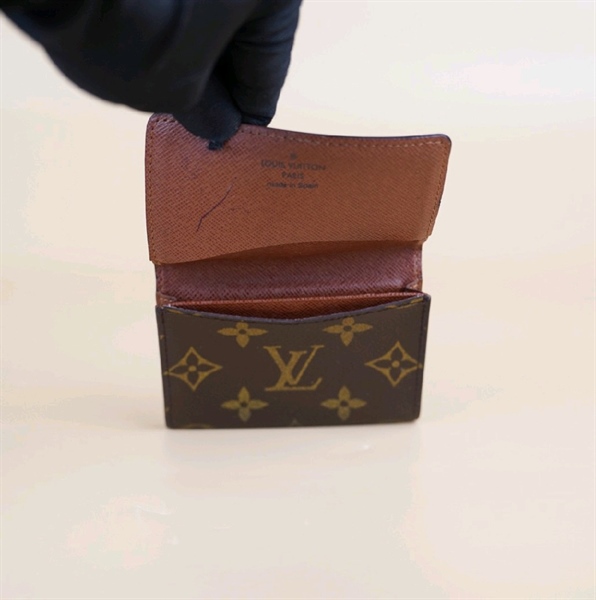 Ví card LV hoa nâu (dính vết mực)+