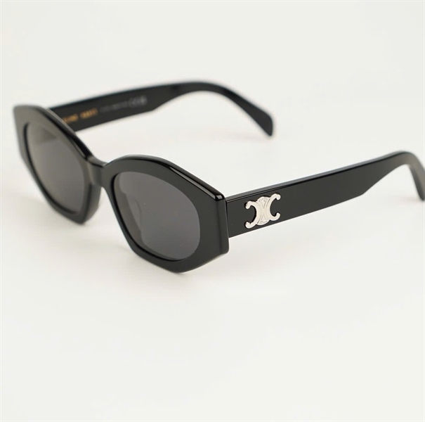 Kính Celine CL40238U đen logo trắng KG+