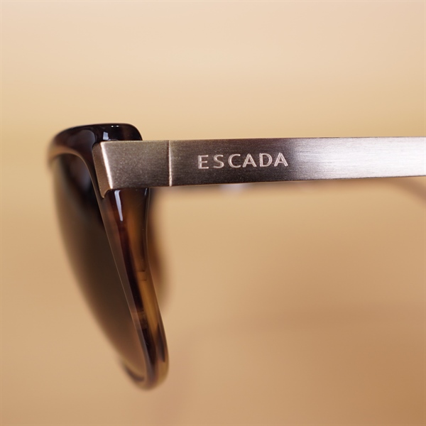 Kinh Escada nâu kim loại KG+