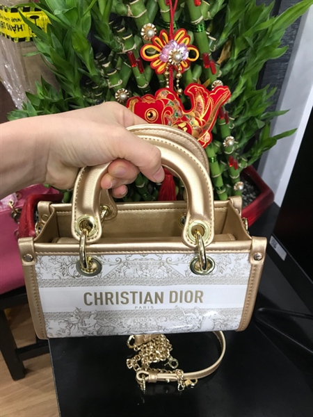 Túi Lady Dior giấy Vàng Đồng KG+