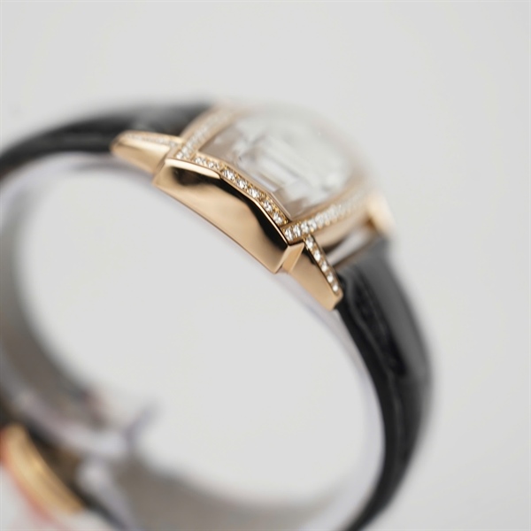 Đồng hồ Patek Philippe mặt chữ nhật dây đen kim zin sz38 (HC) KG+