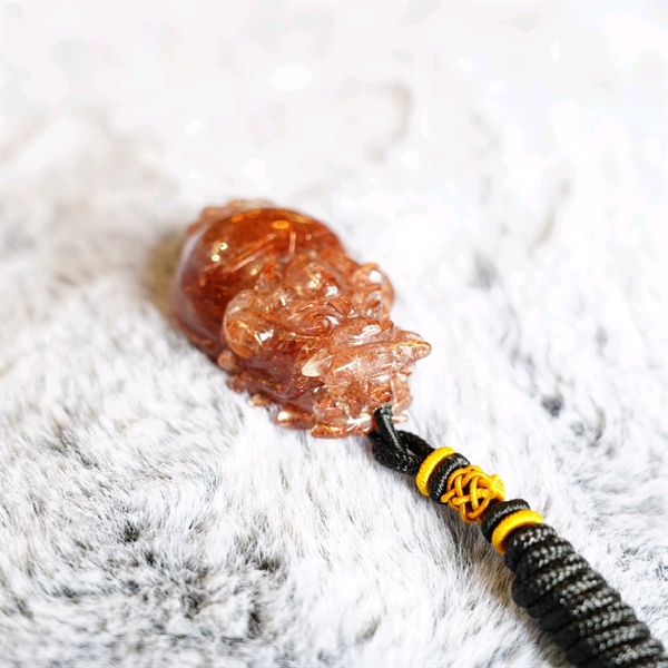 Long quy thạch anh tóc đỏ (s18) +