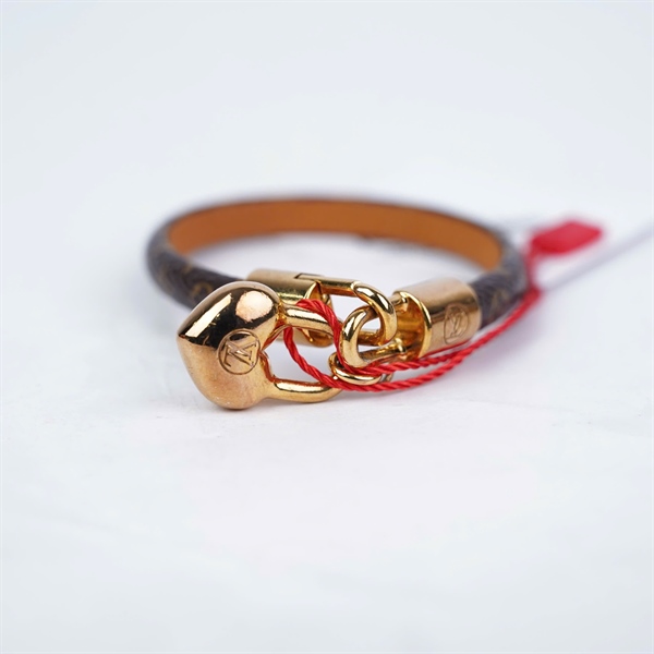 Vòng tay LV hoa nâu khóa trái tim vàng (A-T) KG+