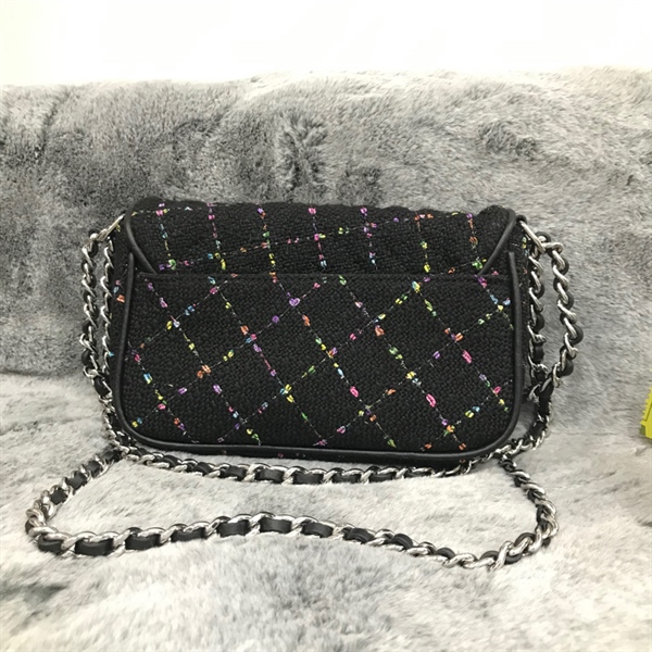 Túi Karl Lagerfeld Đen Viền Nhiều Màu KG+