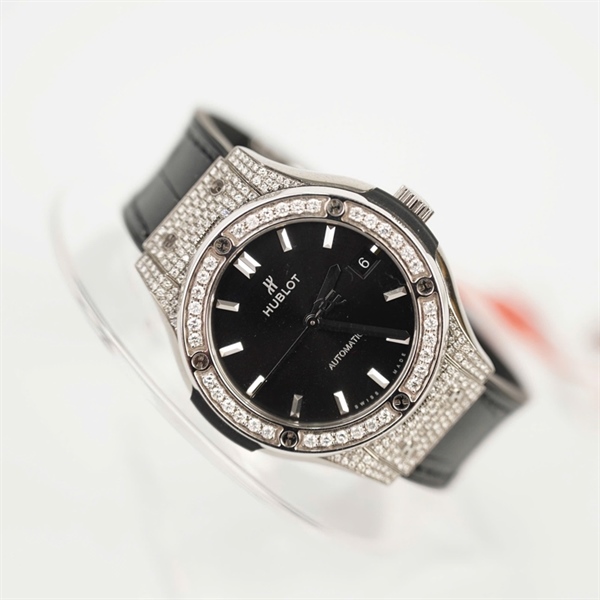 Đồng hồ Hublot mặt tròn quai da đen (1693330) (HC)+