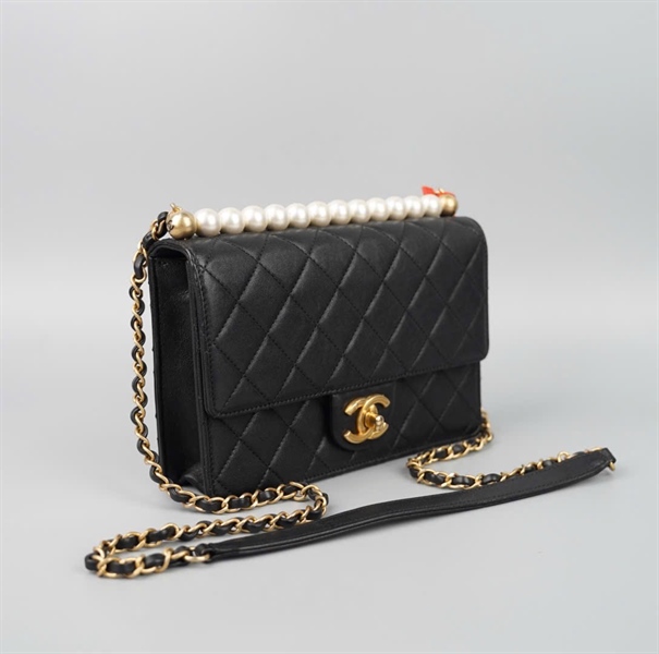 Túi Chanel màu đen 27857426 sz21 KG+