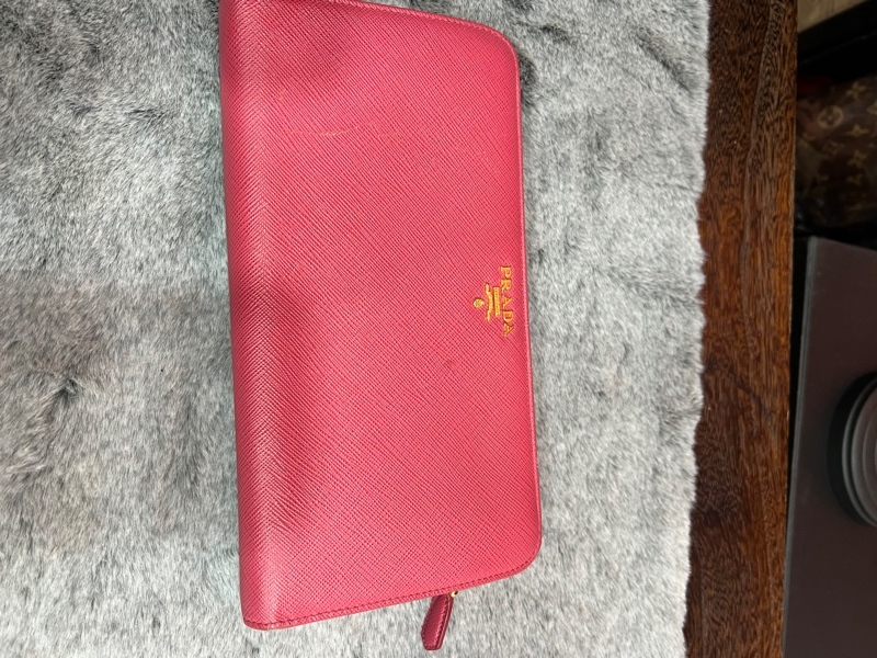 VÍ dài hồng prada+