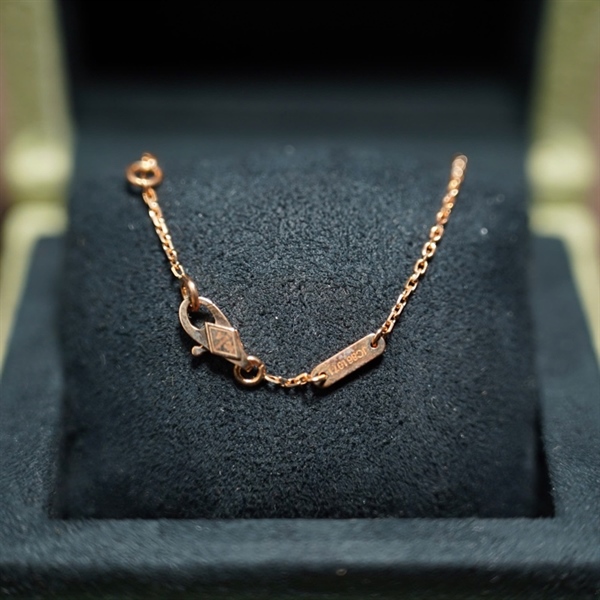 Vòng tay Van Cleef hoa đỏ KG+