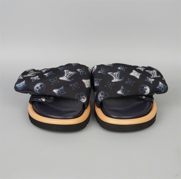 Dép LV xanh hoa trắng sz38 KG+
