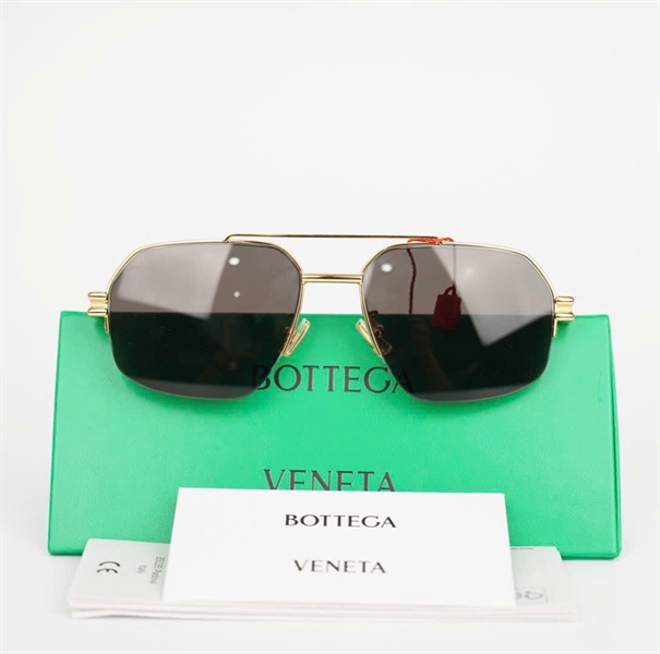 Mắt kính Bottega đen gọng vàng (BV1127S) (PN ) +