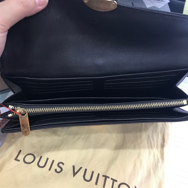 Ví dài LV vintage màu đen +
