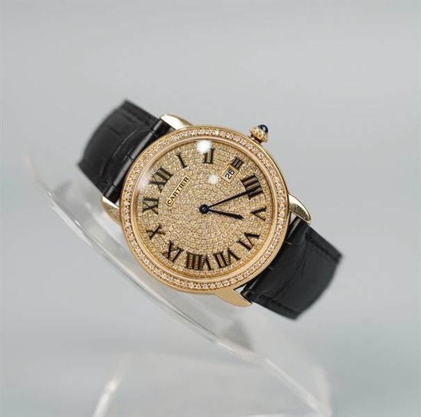 Đồng hồ Cartier mặt tròn full kim cương quai đen (746545SX) (HC) +