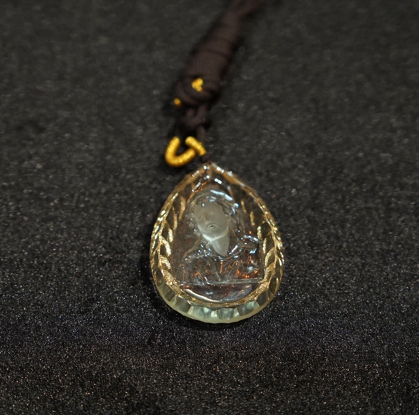 Mặt Chúa thạch anh cắt giác KG+