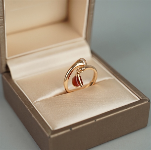 Nhẫn Bvlgari đỏ KG+